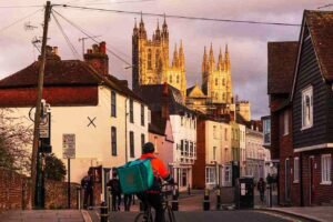 How to Start an Ecommerce Business in UK